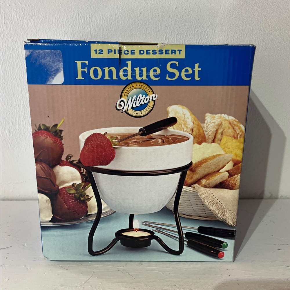 Wilton Fondue Set with White Pot and Black Stand